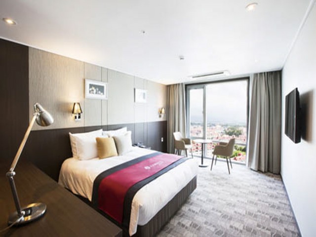 스탠다드 (더블) 조식불포함